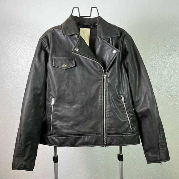 Universal Thread Women's Classic Moto Faux Leather Jacket Black Size M - Picture 1 of 11